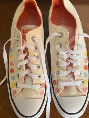 Flowery converse shoes